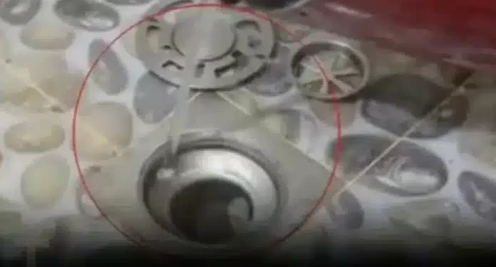 Γιατί πολλοί άνθρωποι ρίχνουν πολύ ζεστό νερό στον νεροχύτη; Το δοκίμασα αμέσως μόλις έμαθα τον λόγο