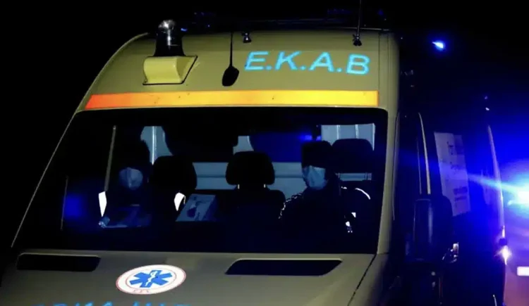 Τραγωδία στα Πατήσια: Μπροστά στα παιδιά της πέθανε η γυναίκα που γέννησε στο διαμέρισμά της – Νεκρό και το νεογνό