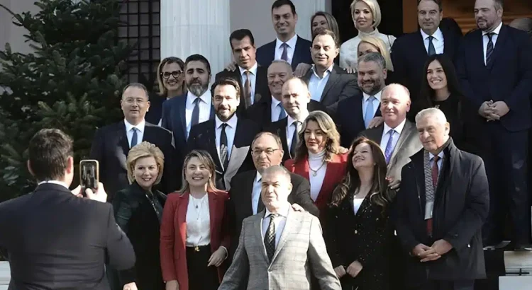 50 βουλευτές της ΝΔ τον θέλουν: Αυτός είναι ο αντικαταστάτης του Μητσοτάκη και νέος Αρχηγός της Νέας Δημοκρατίας