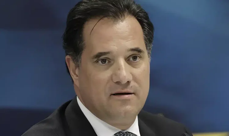 Γεωργιάδης: «Όσο είμαι υπουργός Υγείας δεν πρόκειται να γίνει ανεκτό το φακελάκι»