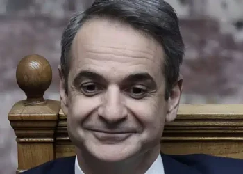 Χαμόγελα στην κυβέρνηση – Μαθεύτηκαν τα ευχάριστα – Τρίβουν τα χέρια τους