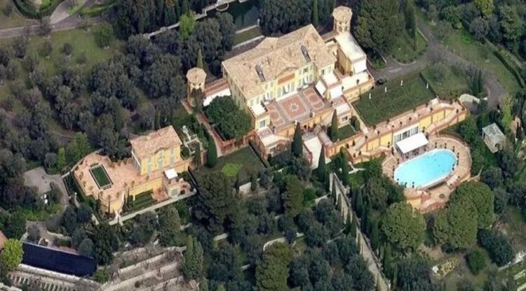 Η μυθική έπαυλη Ελληνίδας στην Κυανή Ακτή, το τρίτο μεγαλύτερο σπίτι στον κόσμο