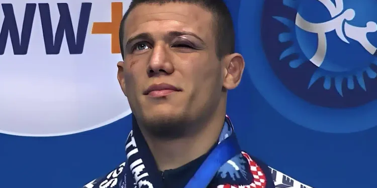 Παγκόσμιος πρωταθλητής ο Γιώργος Κουγιουμτσίδης – Ιστορικό χρυσό για την ελληνική πάλη