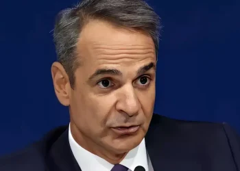 Μητσοτάκης: «Εξετάζουμε αποκλεισμό των ανηλίκων κάτω των 16 από τα κοινωνικά δίκτυα»