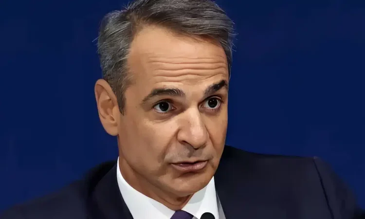 Μητσοτάκης: «Εξετάζουμε αποκλεισμό των ανηλίκων κάτω των 16 από τα κοινωνικά δίκτυα»