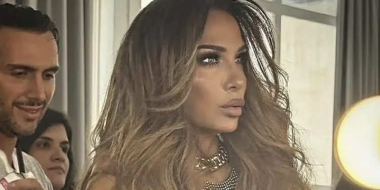 Χαμός με πασίγνωστη Ελληνίδα που μοιάζει με την… Τζένιφερ Λόπεζ