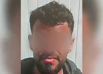 Αιγάλεω: Μέλος του ISIS δήλωνε ο 32χρονος που επιτέθηκε σε ανήλικες – «Δέχτηκα εντολές για τις πυρκαγιές από άλλο μέλος, που μένει στο Παγκράτι»