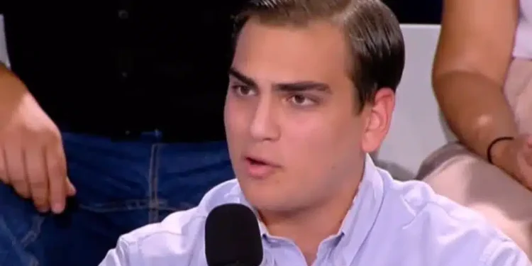 «Για πρώτη φορά στην Ελλάδα έχουμε μια κυβέρνηση που νοιάζεται για τους νέους!»: Viral ο φοιτητής στην εκπομπή της Τατιάνας Στεφανίδου