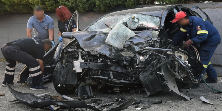 Κιάτο: Σοκάρουν οι εικόνες από το θανατηφόρο τροχαίο με τη νεκρή 25χρονη – Τραυματισμένο το ηλικιωμένο ζευγάρι