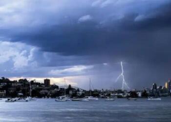 Καιρός: Ετοιμαστείτε! Έρχεται η… «Βαρβάρα» σε λίγες ώρες – Οι «κόκκινες» περιοχές που θα «χτυπηθούν»