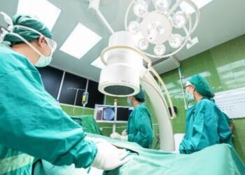 Δύσκολες ώρες για γνωστή ηθοποιό που νοσηλεύεται σε κρίσιμη κατάσταση