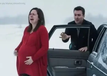 Έσπασαν τα νερά μου στο δρόμο για τα γενέθλια της μάνας του. Οργισμένος, με άφησε 9 μηνών έγκυο σε έναν χιονισμένο δρόμο. Δεν φανταζόταν ποτέ τι θα συνέβαινε μετά…