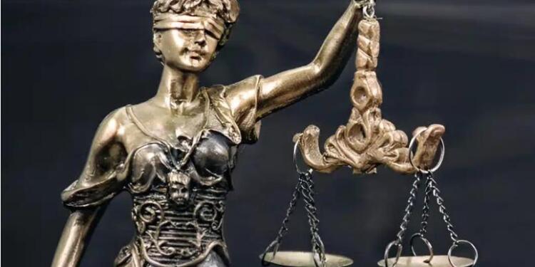 Νέο Κληρονομικό Δίκαιο: Τέλος τα χρέη για τους κληρονόμους – Tι αλλάζει