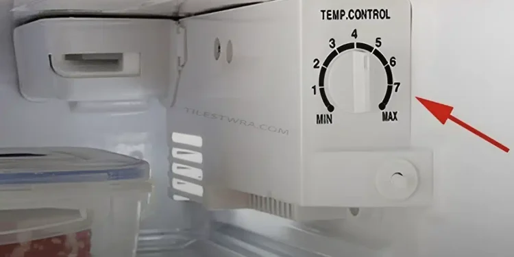 Το ψυγείο έχει ένα μικρό κουμπί που μπορεί να σας εξοικονομήσει χιλιάδες εupώ στον λογαριασμό σας. Πολλοί όμως δεν το γνωρίζουν