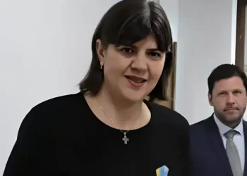 H Λάουρα Κοβέσι τελείωσε όλους τους υπουργούς στην Ελλάδα με μία κίνηση