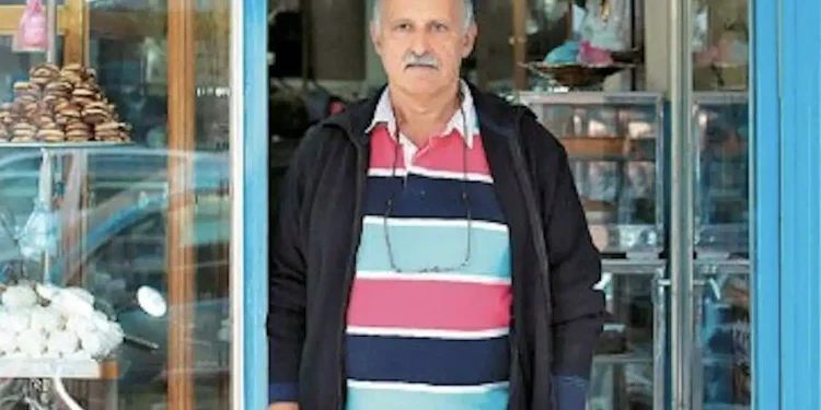 Τέλος εποχής: Έφυγε από τη ζωή ο ζαχαροπλάστης που τάισε τσουρέκι τη μισή Αθήνα, πέθανε ο Γιώργος Πιπερίδης