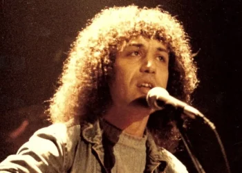 Πέθανε ο Γιώργος Ψωμόπουλος της θρυλικής ελληνικής ροκ μπάντας, Magic De Spell