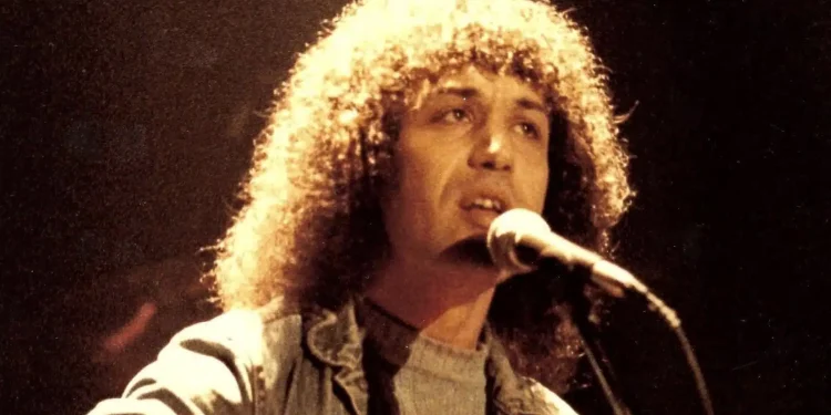 Πέθανε ο Γιώργος Ψωμόπουλος της θρυλικής ελληνικής ροκ μπάντας, Magic De Spell