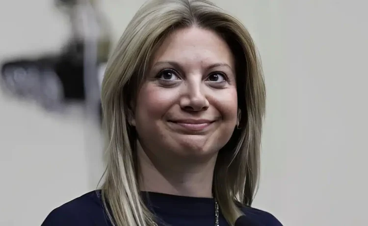 Η Μαρία Καρυστιανού απαντά για δημιουργία κόμματος: «Θέλω μία αλλαγή ώστε να αναγεννηθεί η χώρα»