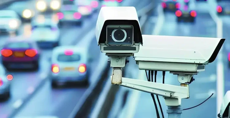 Έρχεται ο «ΟΔΥΣΕΑΣ»: Χιλιάδες κάμερες AI θα «σκανάρουν» οδηγούς και θα στέλνουν κλήσεις στο κινητό – Κάμερες και για drones