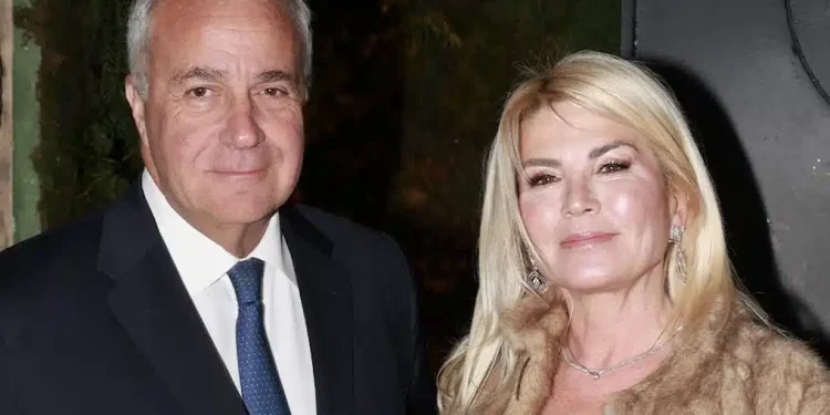 Ξέσπασε η σύζυγος του Βορίδη μετά την επίθεση κουκουλοφόρων στην οικογένειά της: «Επαναστάτης αριστερός σημαίνει…»
