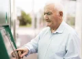 Έρχονται αυξήσεις στις συντάξεις – Πόσοι και πόσο ωφελούνται, αναλυτικά παραδείγματα