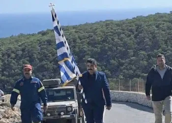 Γαύδος: Χωρίς μαθητές η παρέλαση – Κράτησαν οι κάτοικοι τη σημαία