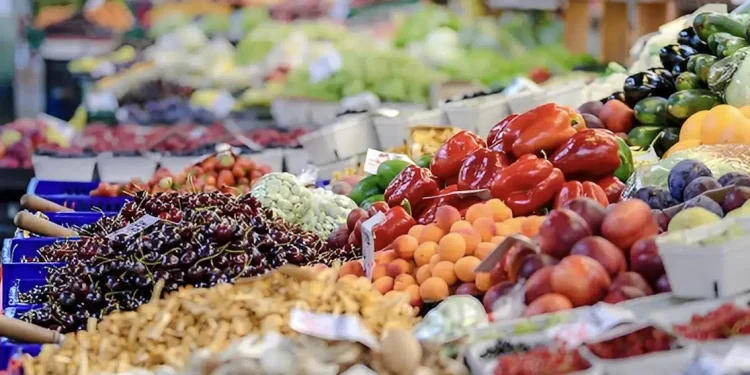 Το φρούτο με τα περισσότερα φυτοφάρμακα στην Ελλάδα