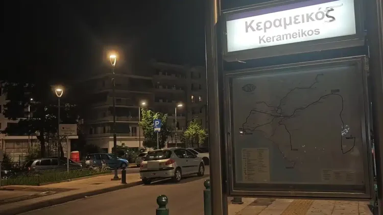 Αυτό το ποτό ήπιε η 16χρονη στο Γκάζι και μετά πέθανε – Η στιγμή που το ασθενοφόρο φτάνει στο σημείο