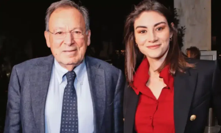 Ανδρέας Φουστάνος: «Είμαι ερωτευμένος! Έχουμε διαφορά ηλικίας… Η σύντροφός μου είναι πλαστικός χειρουργός και συνεργαζόμαστε»