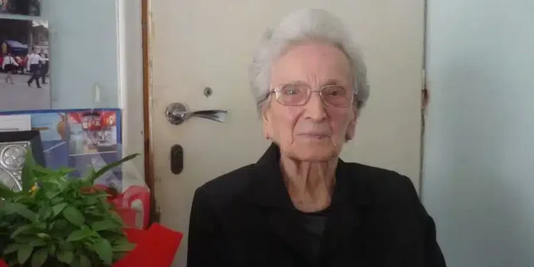 Ανοίχτηκε η διαθήκη της Στέλλας Κατσαράκη – Λουλάκη: Η συγκλονιστική ζωή της – Σε ποιους αφήνει την υπόλοιπη περιουσία της