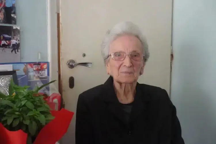 Ανοίχτηκε η διαθήκη της Στέλλας Κατσαράκη – Λουλάκη: Η συγκλονιστική ζωή της – Σε ποιους αφήνει την υπόλοιπη περιουσία της