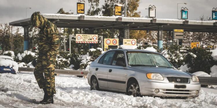 Θα πέσει χιόνι τα Χριστούγεννα 2025; Τι λένε τα Μερομήνια – Τι απαντούν οι μετεωρολόγοι