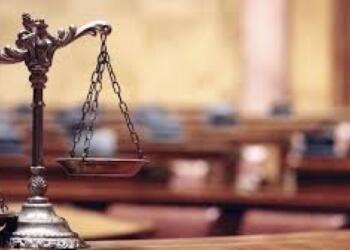 Ρόδος: Αθωώθηκαν 8 άτομα που είχαν συγκεντρωθεί εν μέσω πανδημίας για να παίξουν χαρτιά