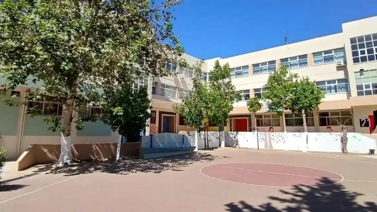 Τραγωδία στον Πειραιά: 13χρονη μαθήτρια πνίγηκε από την τροφή της