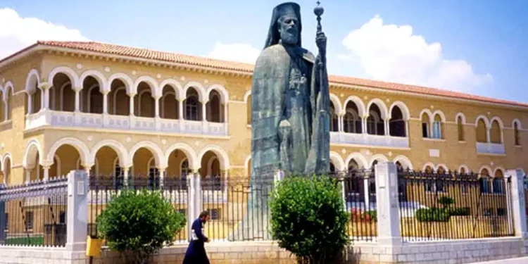 Νέο επίδομα για βάφτιση: Πώς να κάνεις αίτηση – Πότε μπαίνει στους λογαριασμούς