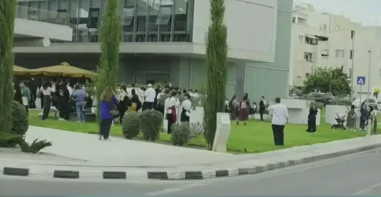 Κάνει τον έναν σεισμό πίσω από τον άλλον: Περίπου 50 μετασεισμοί σε 24 ώρες – Πρωτοφανής αριθμός και συχνότητα – Μεγάλη ανησυχία