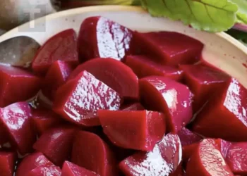 Είμαι 60 χρονών και αυτό το φαγητό με έχει βοηθήσει να καθαρίσω το παχύ έντερο και να χάσω κιλά