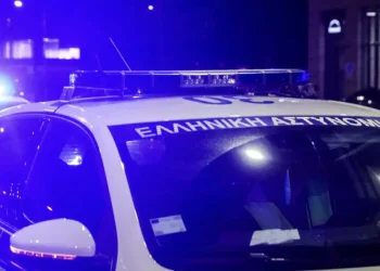 Βόλος: «Θα σε πατήσω κάτω, έχεις γκόμενο» – 85χρονος απείλησε τη 75χρονη σύζυγό του