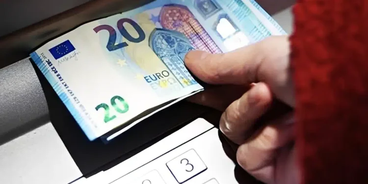 Επίδομα 250 ευρώ: Απόφαση ελήφθη – Πολύ πριν τις 28/11 η πληρωμή