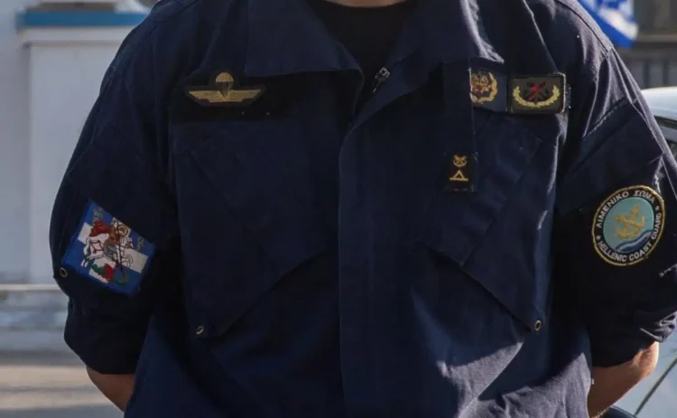 Σοκάρει η σύζυγος του λιμενικού: «Ήξερα ότι πηγαίνει με άνδρες, όχι με αγόρια»