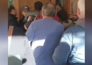 Γλυφάδα: Κάνουν έξωση σε τετραμελή οικογένεια με μωρό και καρκινοπαθή κόρη