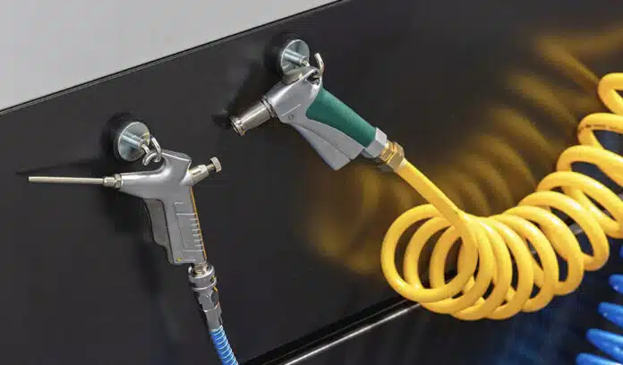 Νεκρός 15χρονος μετά την εισαγωγή αέρα υψηλής πίεσης στον πpωκτό του