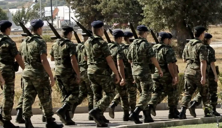 Έπεσε κεραυνός σε στρατόπεδο – Στο νοσοκομείο 4 φαντάροι με ηλεκτροπληξία