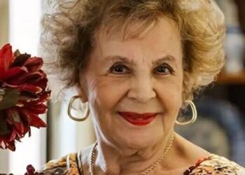 Ζει μόνη της στα 95 η γνωστή ηθοποιός και διάσημη χορεύτρια του ελληνικού κινηματογράφου