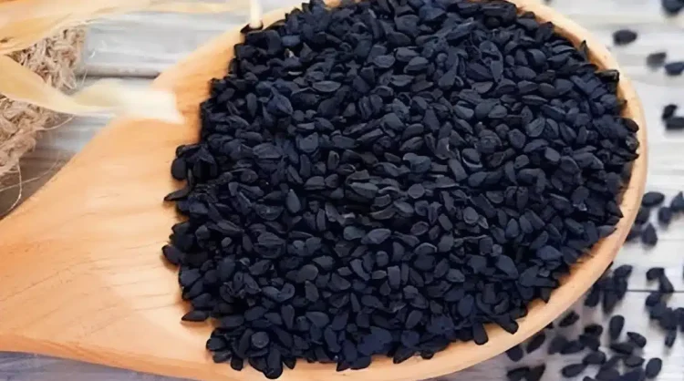 Οι μαύροι σπόροι που μειώνουν την κακή χοληστερίνη, ρυθμίζουν τον μεταβολισμό στο ήπαρ και βελτιώνουν τον γλυκαιμικό έλεγχο