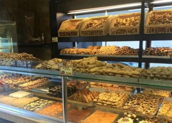 Το κόλπο με «ξέπλυμα» βρόμικου χρήματος σε φούρνους, καφέ, εστιατόρια