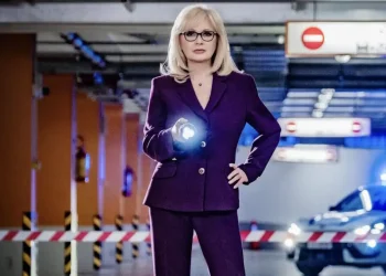 Η Αγγελική Νικολούλη επιστρέφει εκτάκτως στο Mega την Τρίτη 30 Δεκεμβρίου, στις 23:10