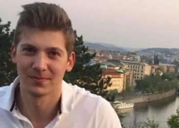 Συναγερμός για τον Αλέξη: «Μου είπε ότι δεν ήταν καλά και εξαφανίστηκε» λέει ο πατέρας του 33χρονου γιατρού που αγνοείται