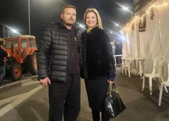 Έκτακτη εμφάνιση της Μαρίας Καρυστιανού σε μπλόκο των αγροτών – Tι δήλωσε